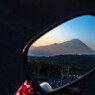 写る富士