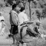 水辺の人々