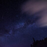shooting star with milkyway