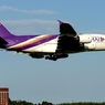着陸（35-2）Thai  Airbus A380-841 [b]