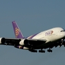 着陸（76）THAI A380-841 [a]