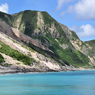 神津島　多幸湾から天上山を望む