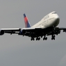 着陸（134）DELTA 747-400 