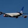 離陸（313）SAS Airbus A340-313  