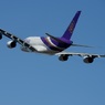 離陸 THAI A380-841