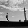 girl and skytree