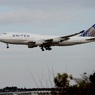 着陸 UNITED 747-400
