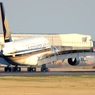 SINGAPORE A380-841 到着