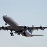 飛び立ち  Lufthansa A340-300