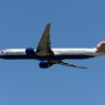 飛び立ち  BRITISH 777-300