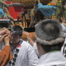 神輿揺れる