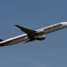 SINGAPORE 777-312 飛び立ち　