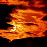 雲間の太陽