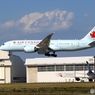 AIR CANADA 787-8 到着　
