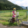 花はす公園前通りの面白案山子－サイクリングする案山子