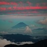 夕焼け雲と富士