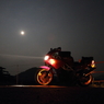 月光とバイク