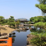 紫式部公園－中島の橋から見た釣殿（つりどの）