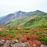 三本槍側より朝日岳をのぞむ