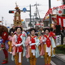 祭の女性