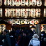 京都年の瀬散歩－錦天満宮に火が灯る頃－