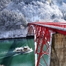 冬の庄川峡　淡雪淡陽