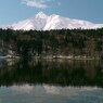 神秘の沼に映る、利尻山