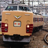 2016/04/10/M51編成による快速山梨富士号 立川駅にて