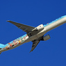 離陸 Korean 777-3B5 HL8216