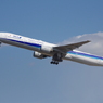 ANA(JA757A)777-381@新千歳1605