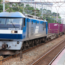 舞子駅と貨物列車２