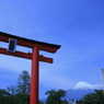 鳥居と富士