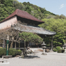 鉛筆供養の寺（水口岡山城跡より）