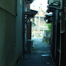 路地。