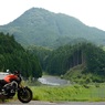 伊那佐山とバイク