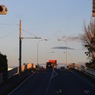 坂の上の夕日影