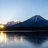 精進湖の日の出