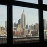 窓越しのマンハッタン