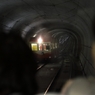 トンネル内で