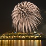 中国客船と花火のコラボ 横浜大桟橋