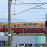 二階建て電車が通る