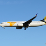 「青が大好き」 Mongolian 737-800 JU-1015 飛び立ち