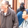 街角二人