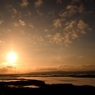 夕陽と凍る網走湖