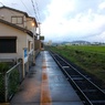 雨の無人駅