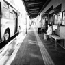 バス停にて
