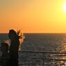 長い夕陽に輝く　(バルト海クルーズにて　１）