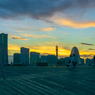 横浜みなとみらいの夕焼け大桟橋（大さん橋）方面１