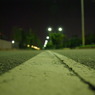 夜道を行く。白線を道しるべに。