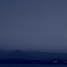 青く。